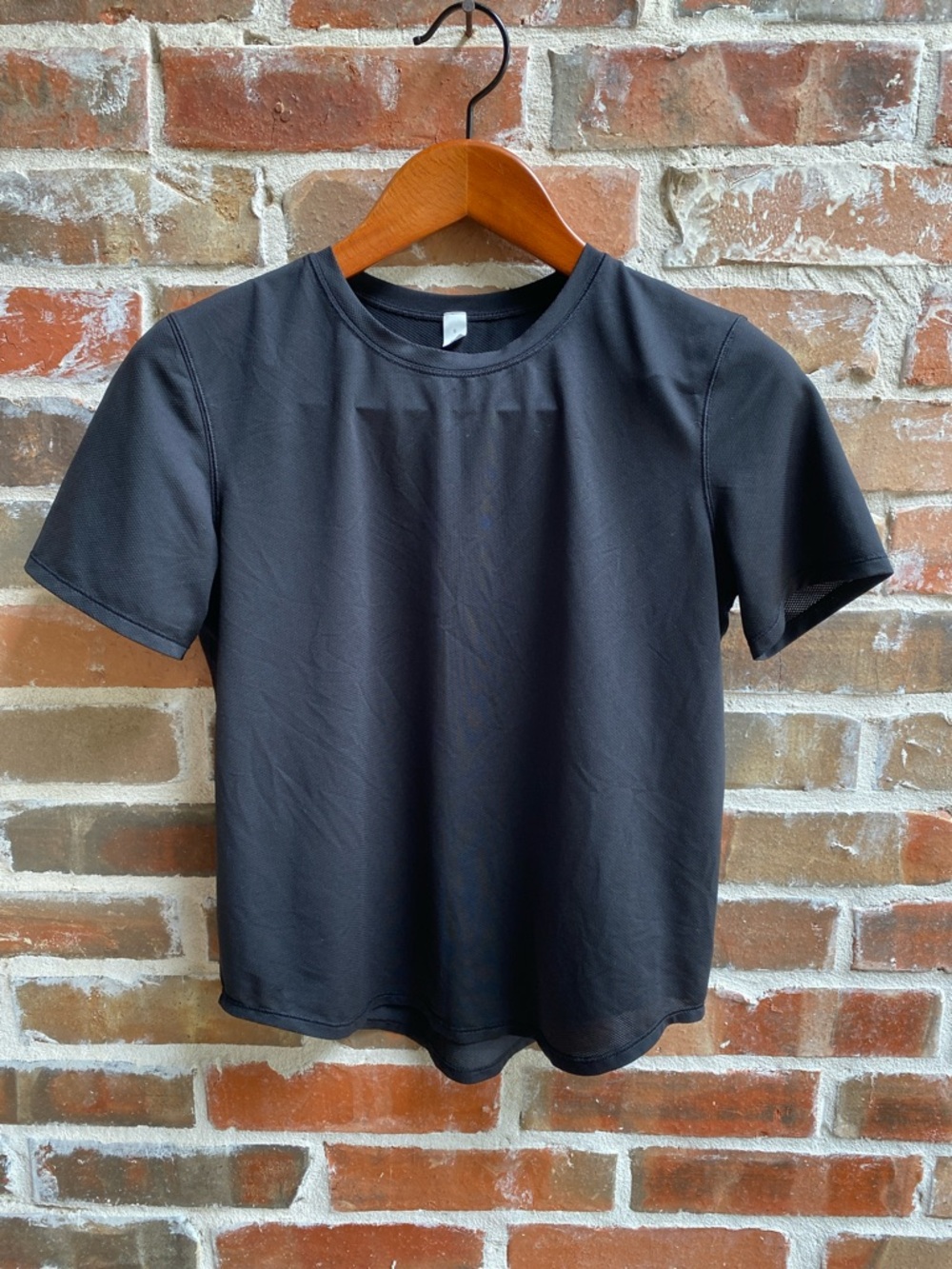 Lululemon Lightweight tshirt in black
